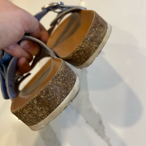 GAP kids “Birkenstock” style sandal size 12-13 - Picture 3 of 7